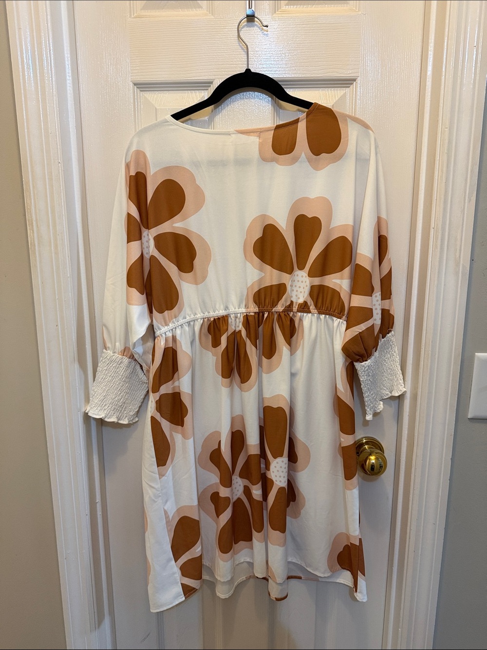 Cream Floral Casual Dress in Brown Bloom - Picture 3 of 5